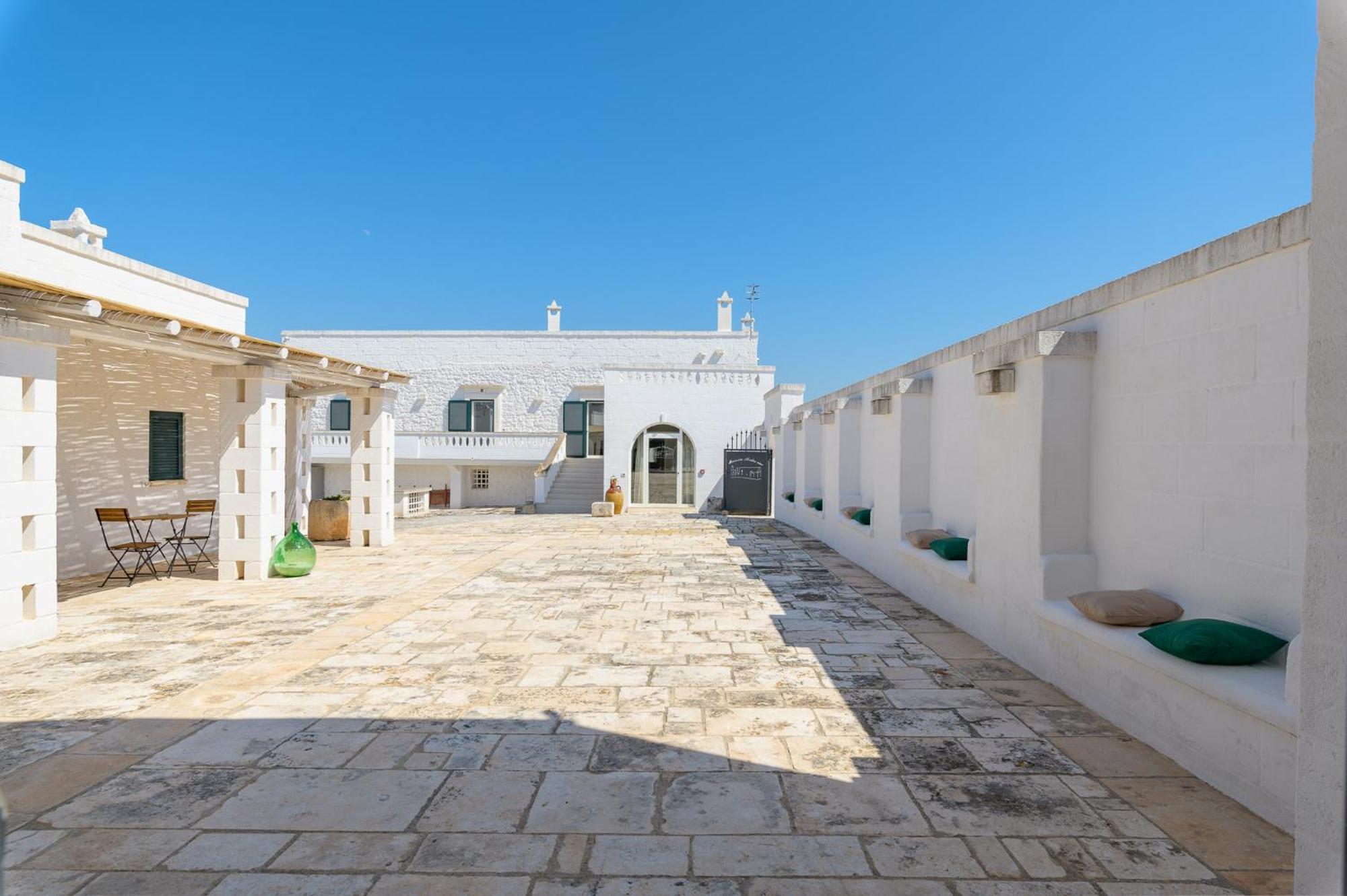 Masseria Abadia Uno Ostuni Luaran gambar