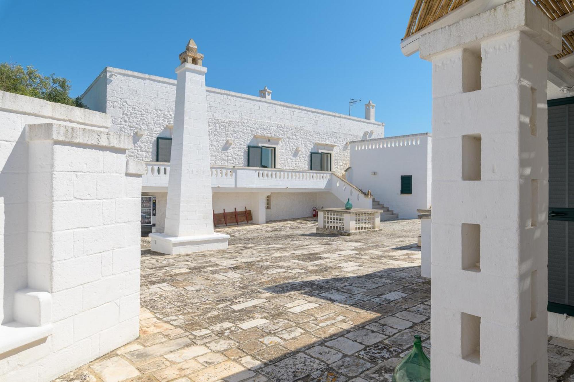 Masseria Abadia Uno Ostuni Luaran gambar
