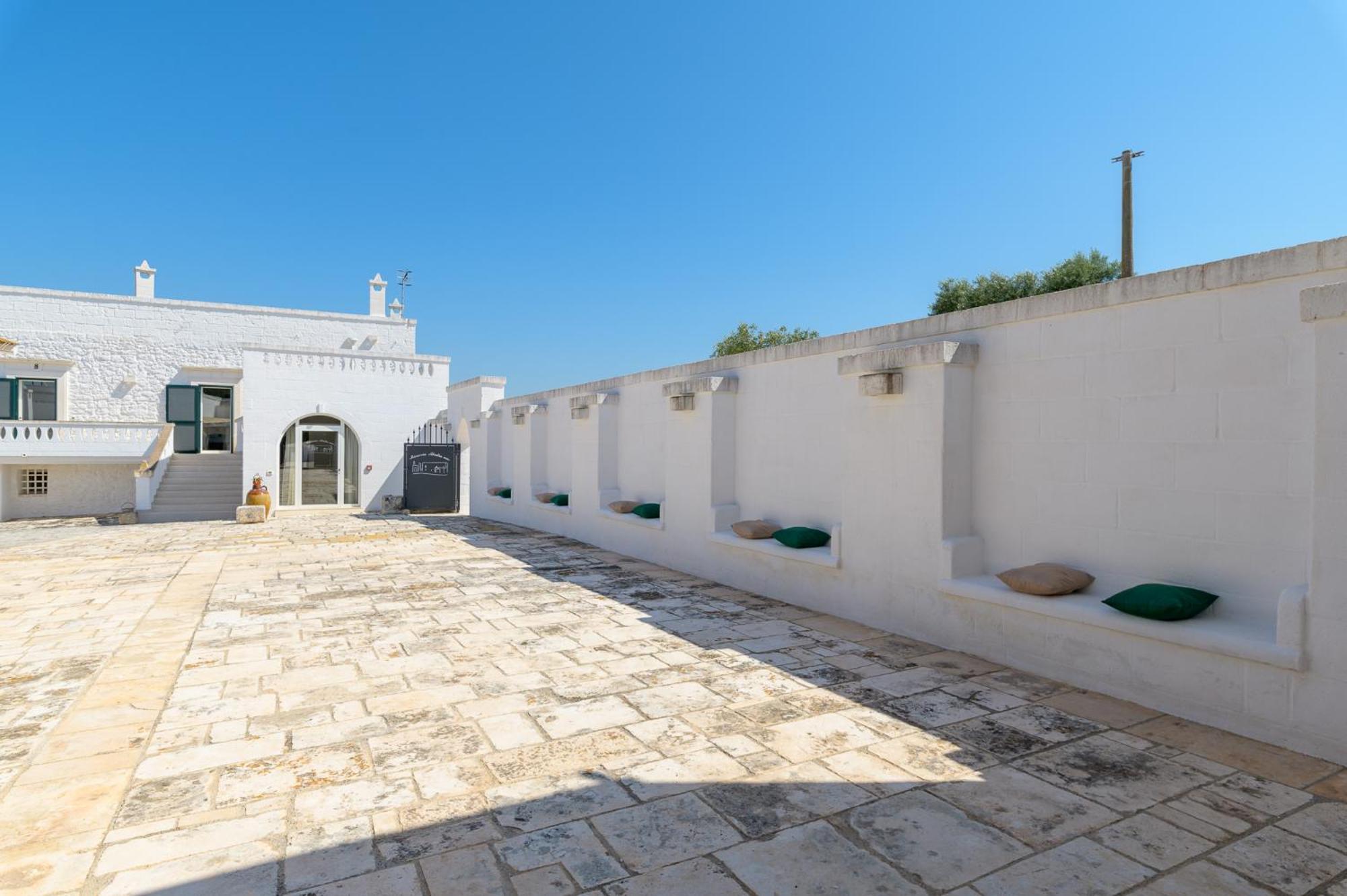 Masseria Abadia Uno Ostuni Luaran gambar